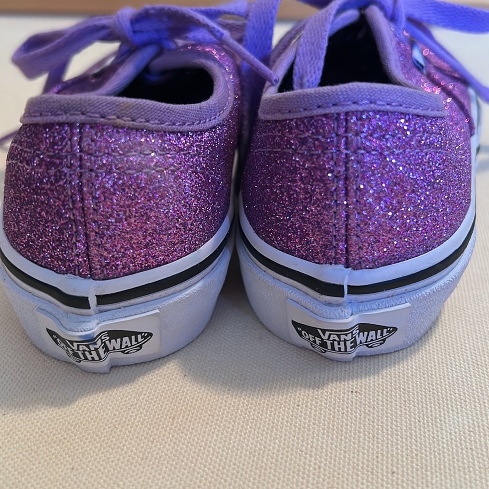 Girl Vans - Picture 2 of 4